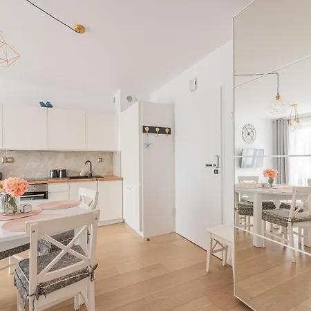Posesja Kapitanska Apartament Ok 100 M Do Plazy * Grzybowo (West Pomeranian)