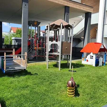 Posesja Kapitanska Apartament Ok 100 M Do Plazy * Grzybowo (West Pomeranian)